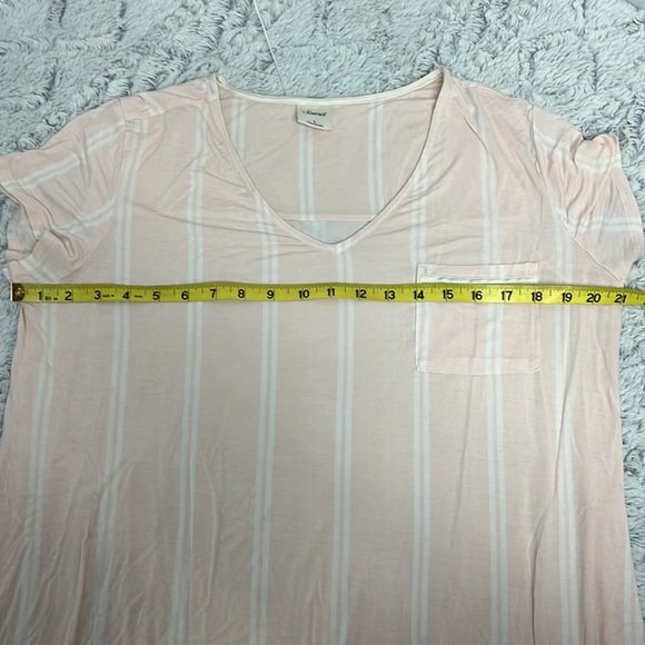 Soma Pink with white stripe sleep shirt size large - Picture 7 of 8